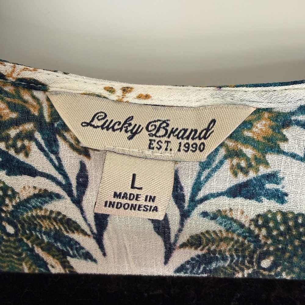 Lucky Brand Floral Print Top - Picture 3 of 5